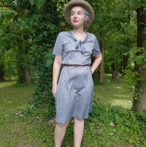 Vintage Dresses & Skirts - Vintage Floral Dress